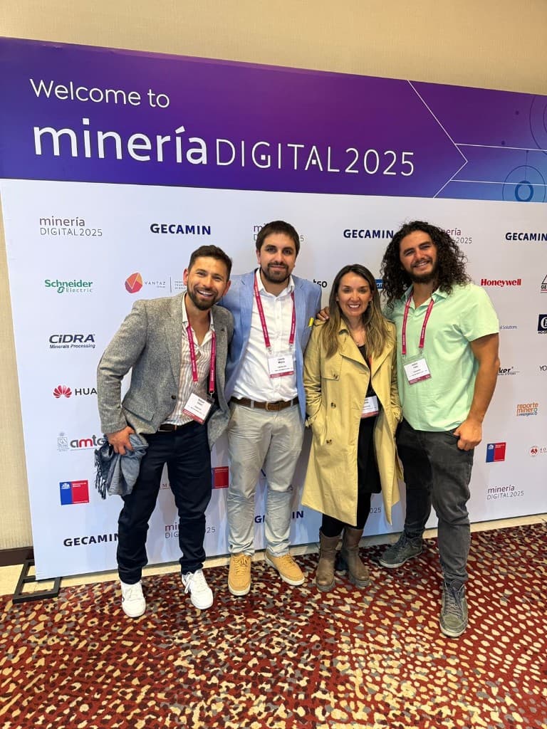 Equipo TUUMAN e Hibring en el Congreso Internacional Minería Digital 2025 organizado por Gecamin, Hotel Sheraton Santiago
