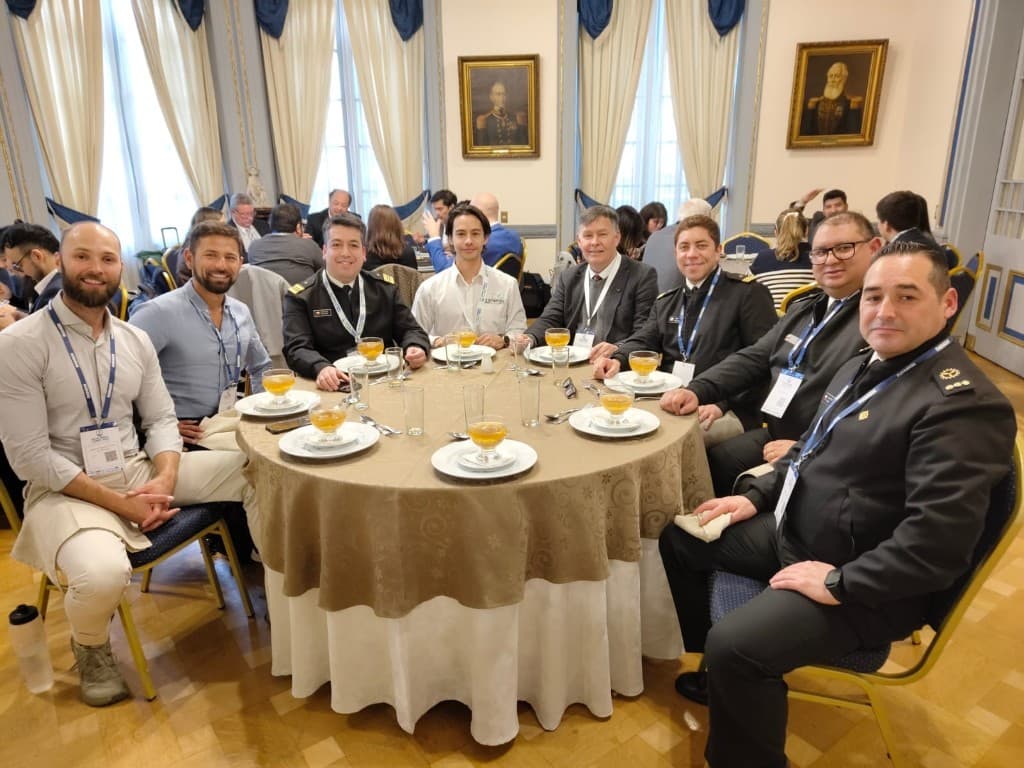 Almuerzo de networking con representantes de la Armada de Chile (CITA) durante el Naval Energy Summit 2025, Valparaíso
